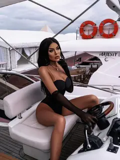 Binna escort in Dubai