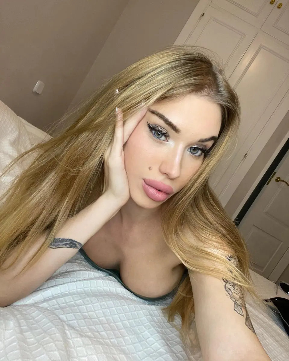 Chiara escort in Dubai