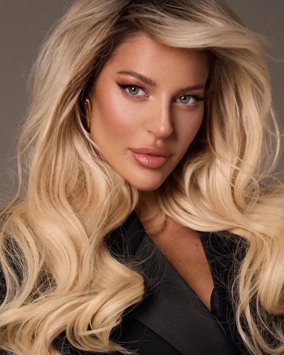 Clara escort in Dubai