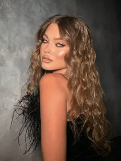 Dimma escort in Dubai