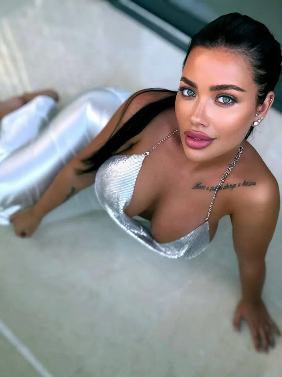 Emilia escort in Dubai