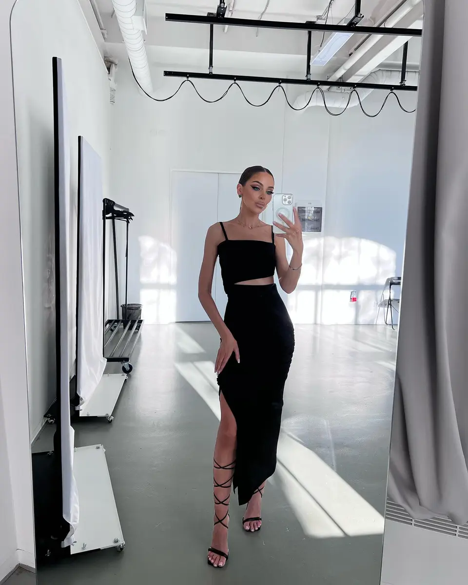 Fiol escort in Dubai