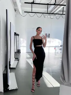 Fiol escort in Dubai