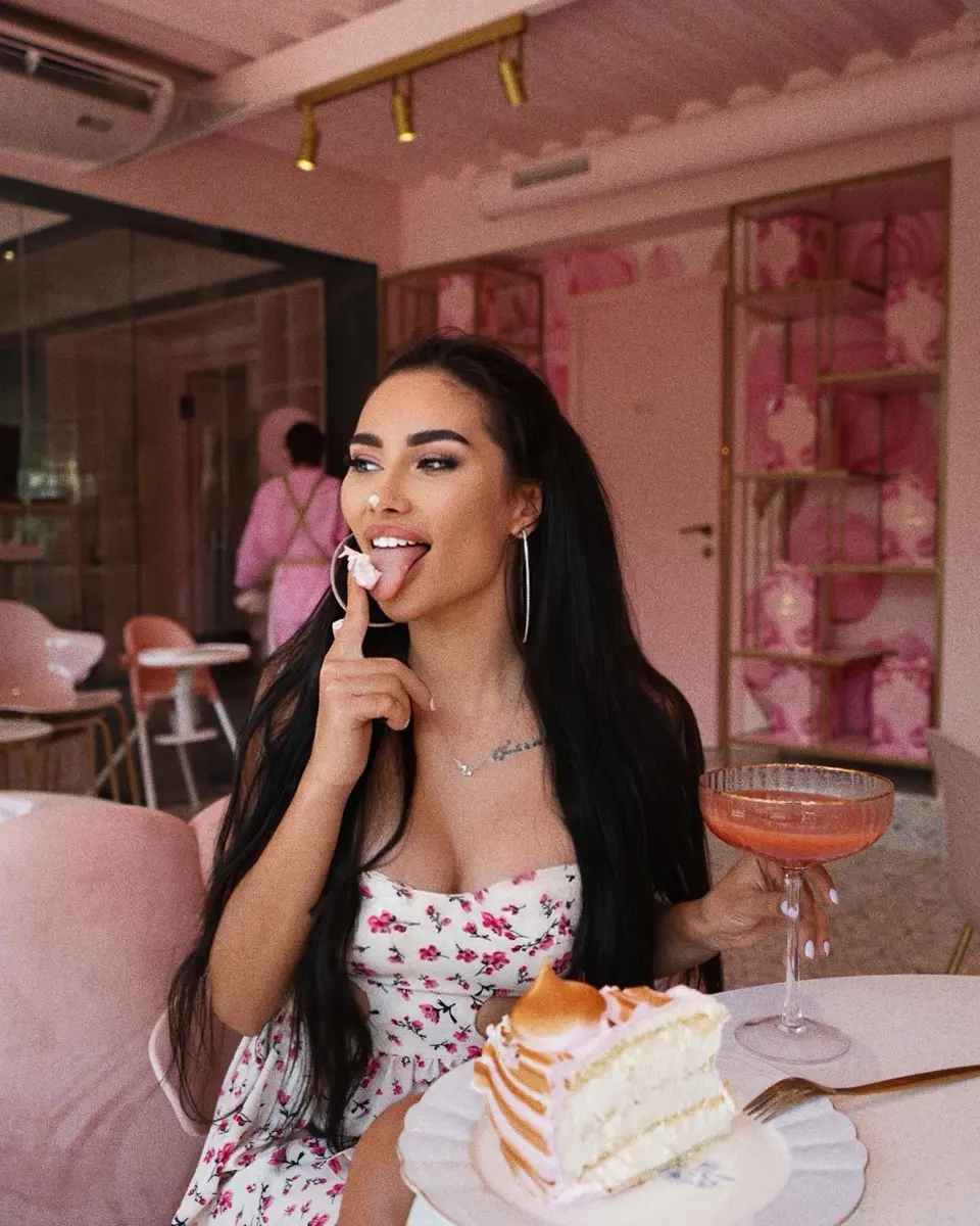 Galenna escort in Dubai