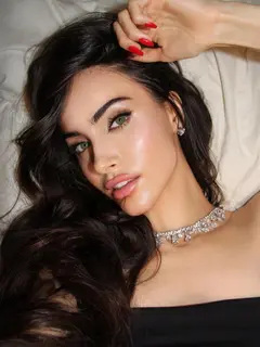 Imilina escort in Dubai