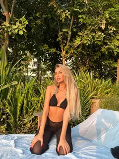 Iscorka escort in Dubai