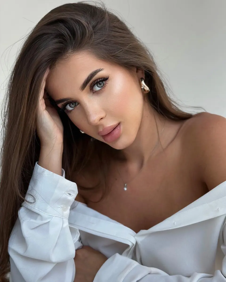 Maria escort in Dubai