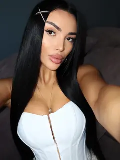 Моника escort in Dubai