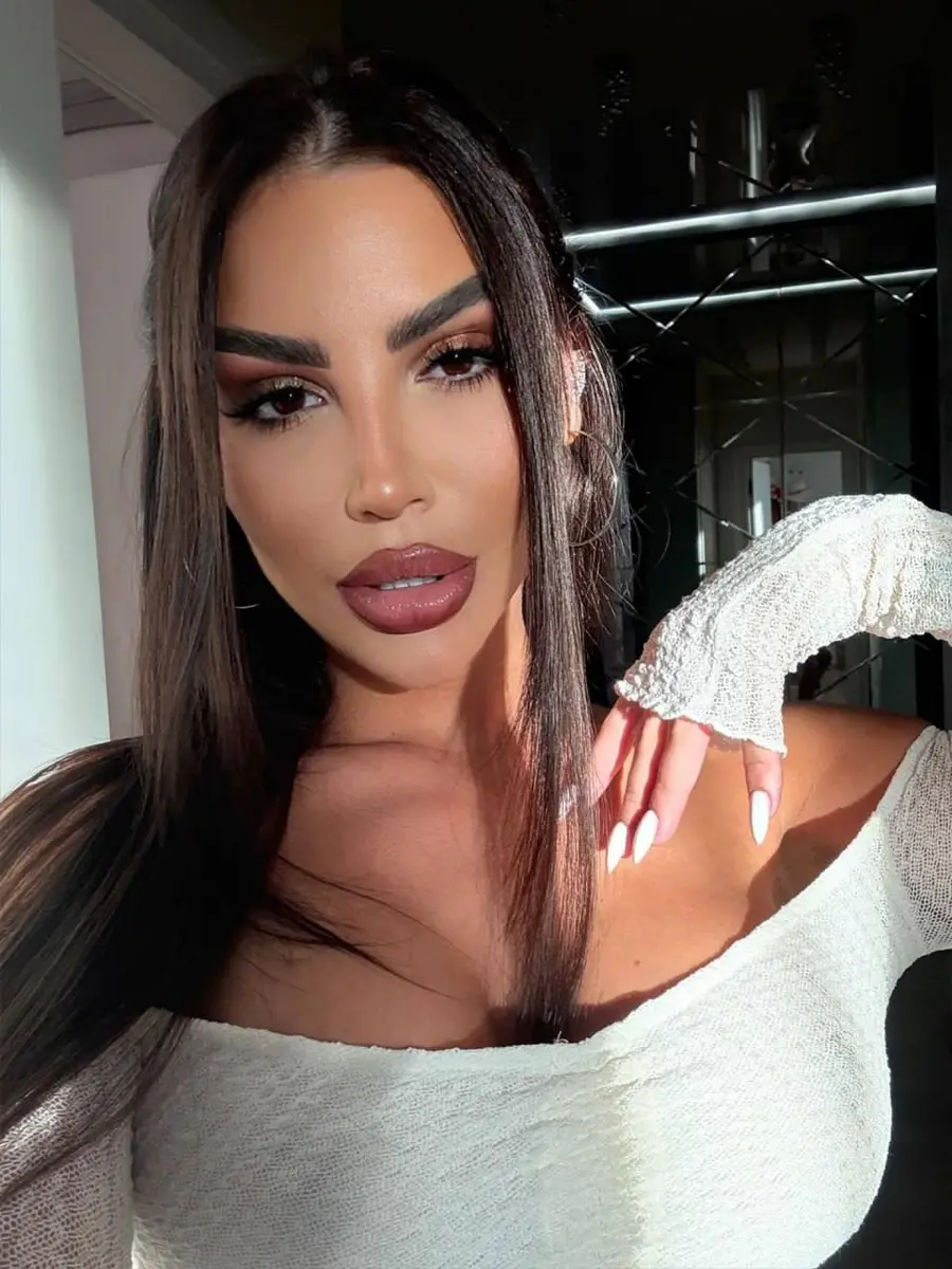 Naomi escort in Dubai