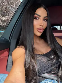 Naomi escort in Dubai