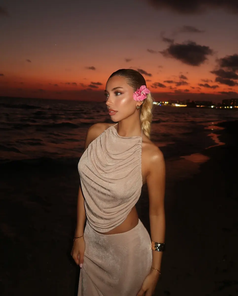 Neklita escort in Dubai