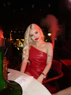 Shanni escort in Dubai