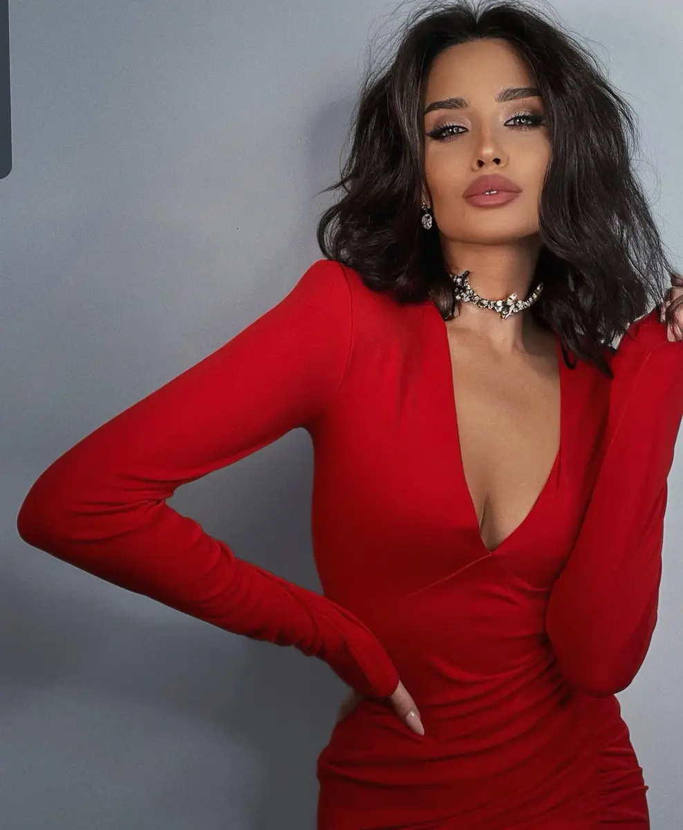 Tina escort in Dubai