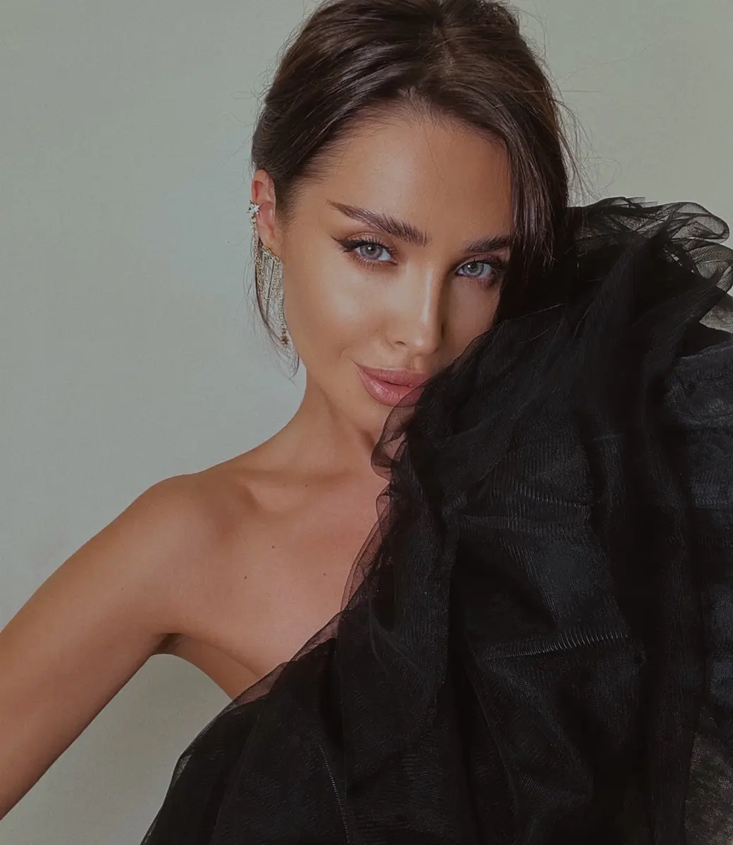 Tina escort in Dubai