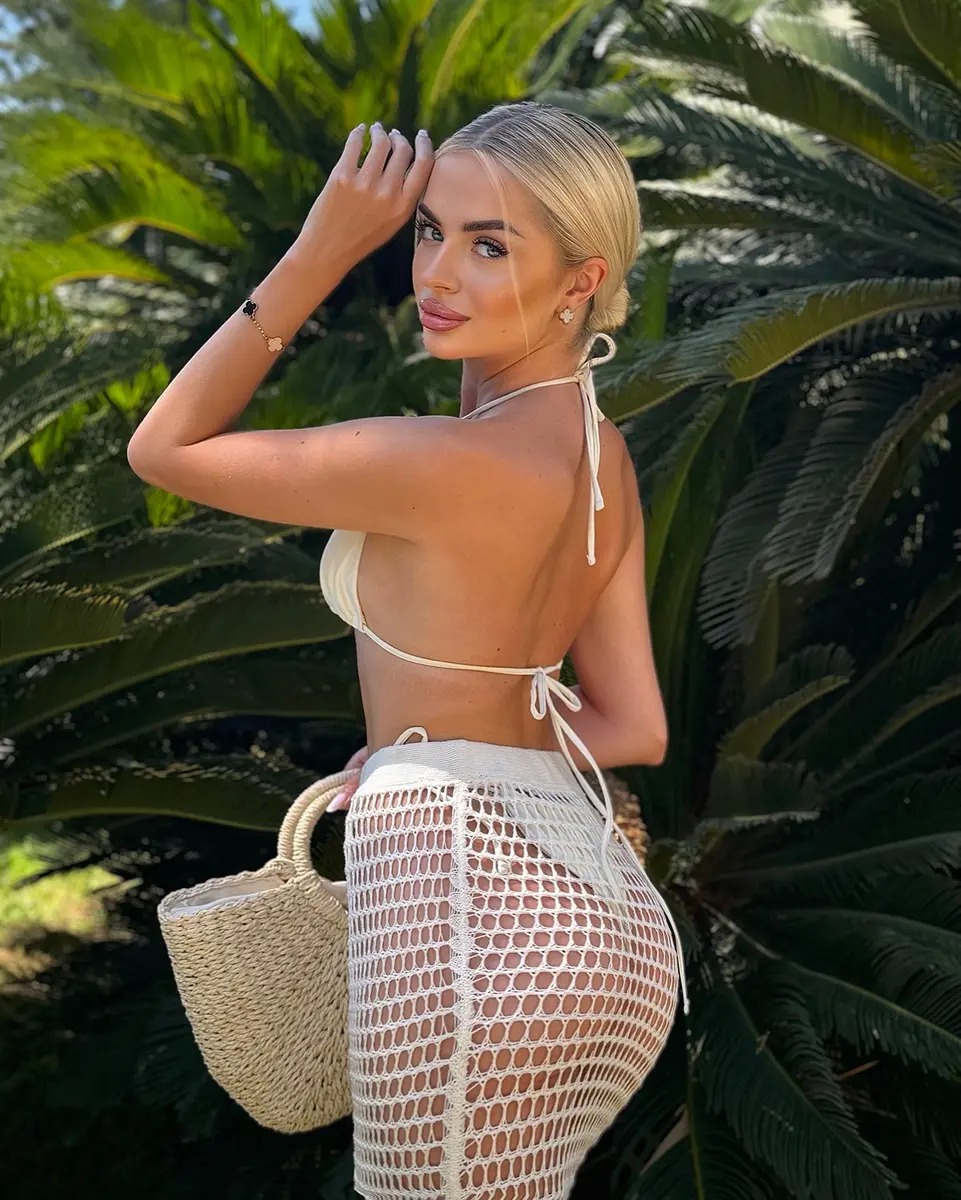 Ulmita escort in Dubai