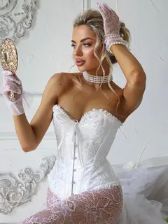 Ulmita escort in Dubai