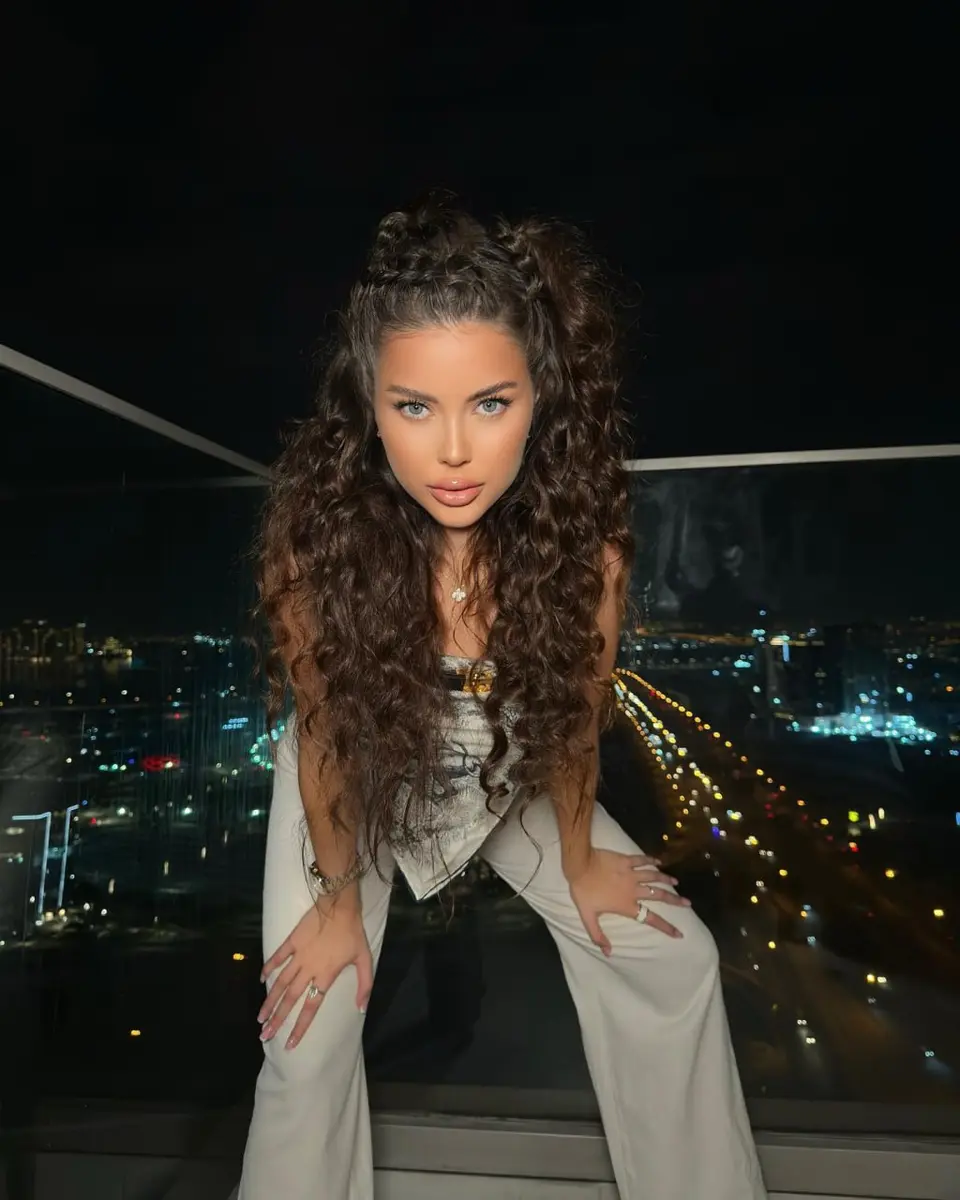 Virmi escort in Dubai